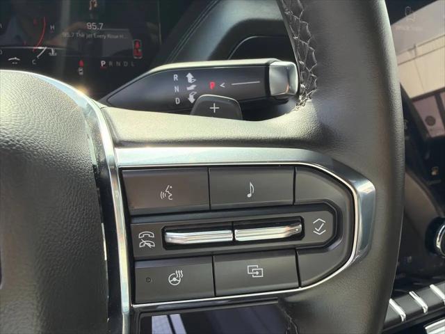 2025 GMC Yukon 4WD Denali