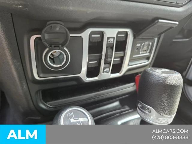 2025 Jeep Wrangler 4-Door Sahara 4x4