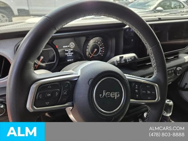 2025 Jeep Wrangler 4-Door Sahara 4x4