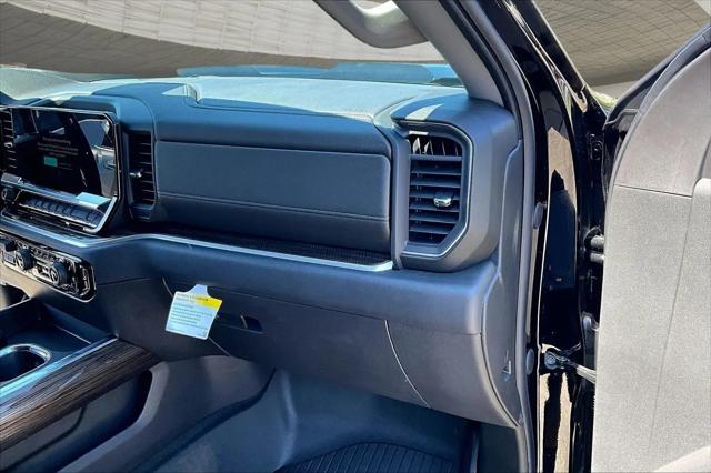 2026 Chevrolet Silverado 1500 4WD Crew Cab Short Bed LT Trail Boss