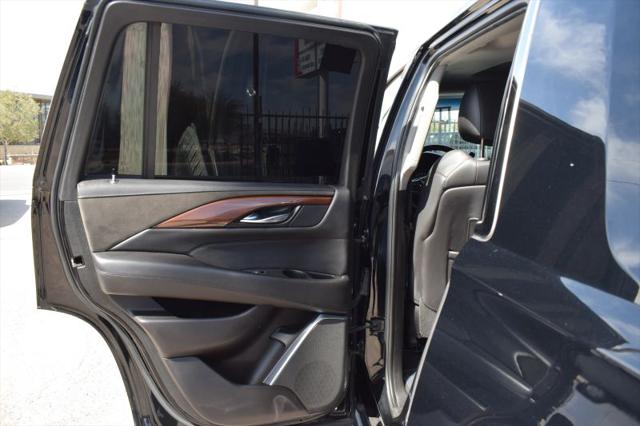 2019 Cadillac Escalade Luxury