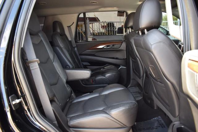 2019 Cadillac Escalade Luxury
