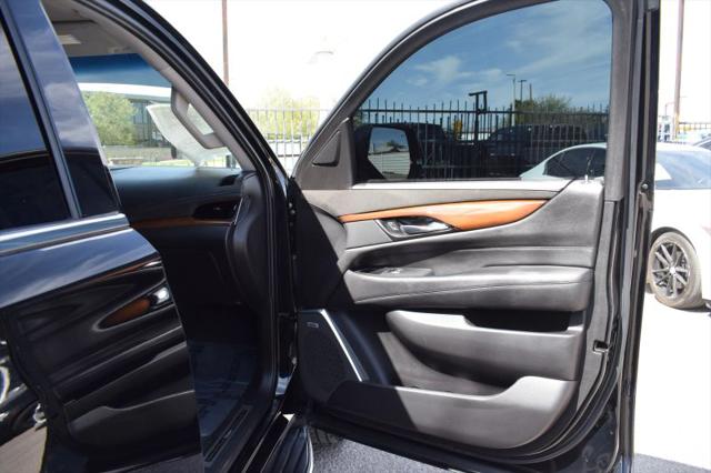 2019 Cadillac Escalade Luxury