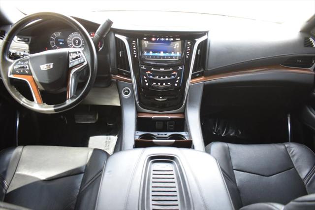 2019 Cadillac Escalade Luxury