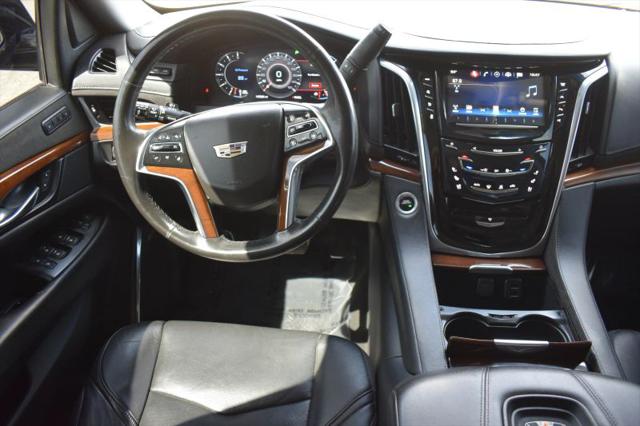 2019 Cadillac Escalade Luxury