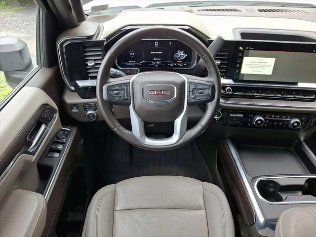 2024 GMC Sierra 2500HD 4WD Crew Cab Standard Bed SLT