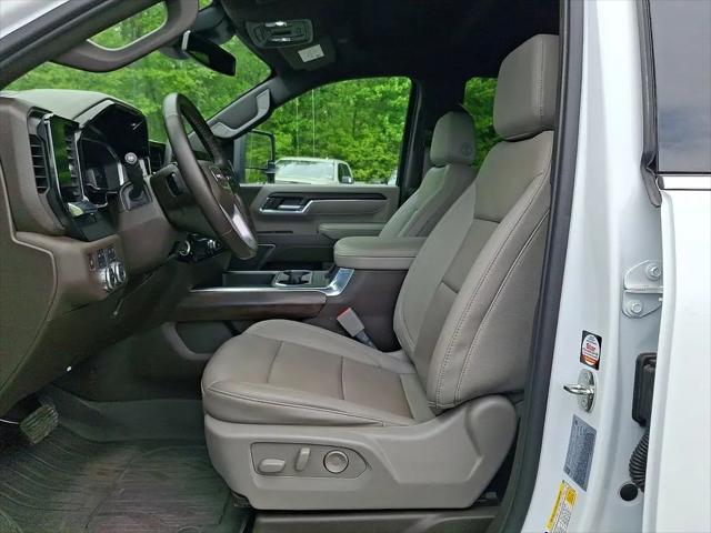 2024 GMC Sierra 2500HD 4WD Crew Cab Standard Bed SLT