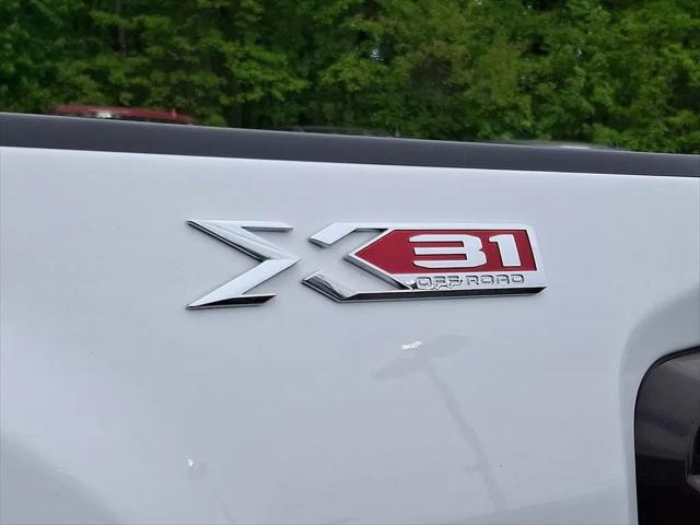 2024 GMC Sierra 2500HD 4WD Crew Cab Standard Bed SLT