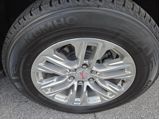 2024 GMC Yukon 4WD SLT