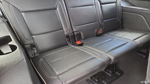2024 GMC Yukon 4WD SLT