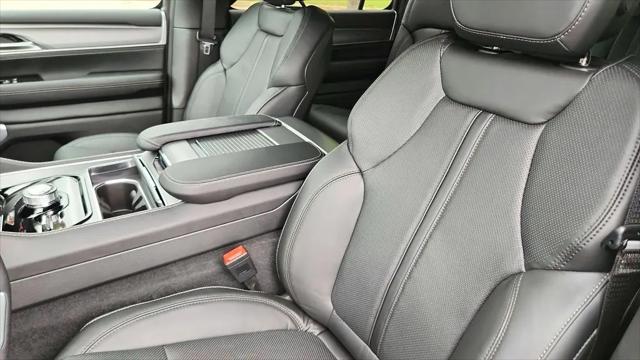 2026 Jeep Grand Wagoneer L 4x4