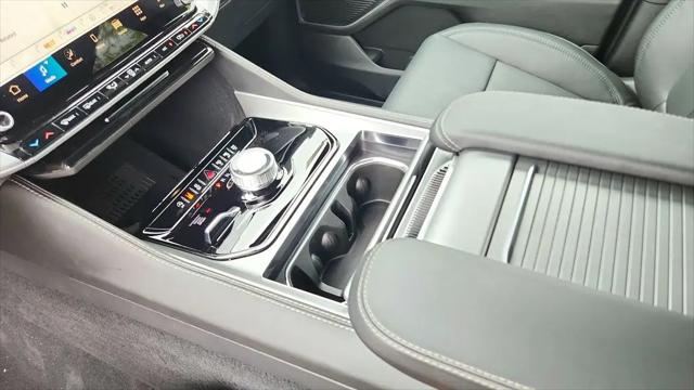 2026 Jeep Grand Wagoneer L 4x4