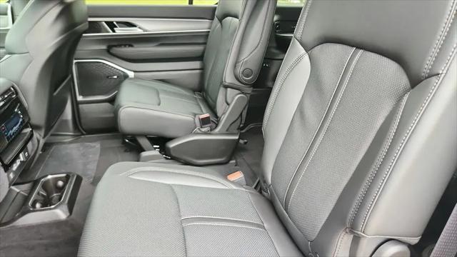 2026 Jeep Grand Wagoneer L 4x4
