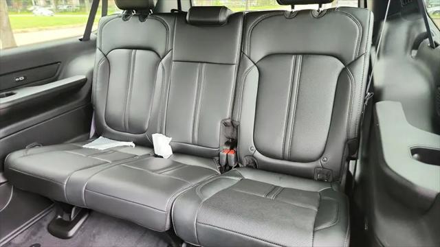 2026 Jeep Grand Wagoneer L 4x4