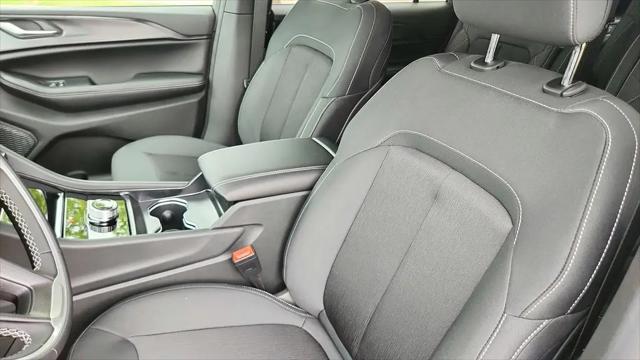 2026 Jeep Grand Cherokee L Laredo 4x2