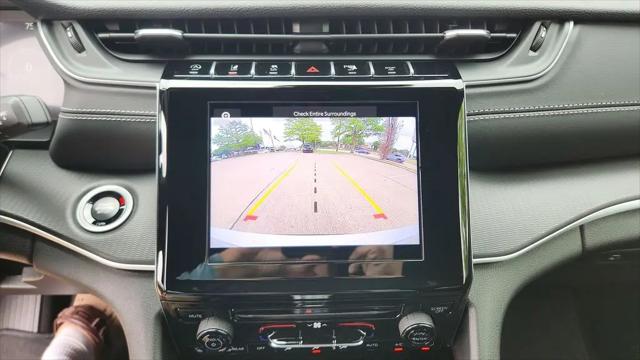 2026 Jeep Grand Cherokee L Laredo 4x2