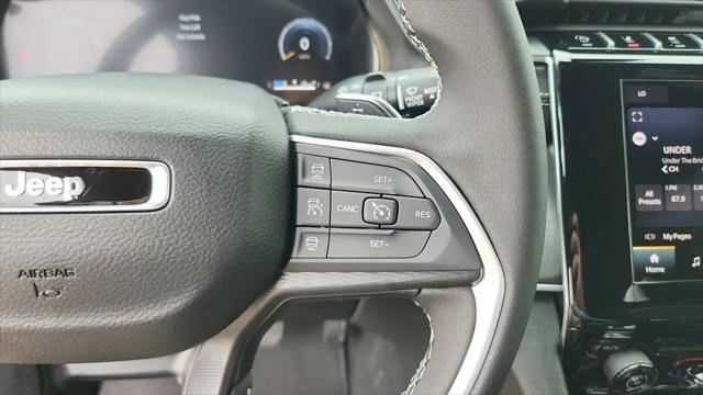 2026 Jeep Grand Cherokee L Laredo 4x2
