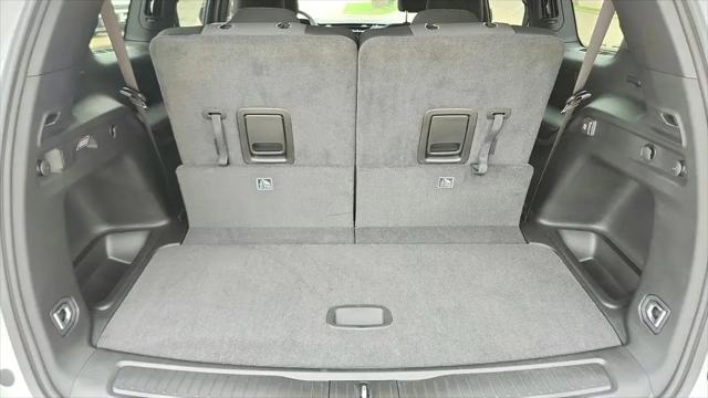 2026 Jeep Grand Cherokee L Laredo 4x2
