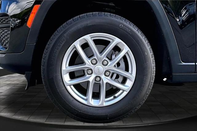 2024 Jeep Grand Cherokee Laredo X 4x4