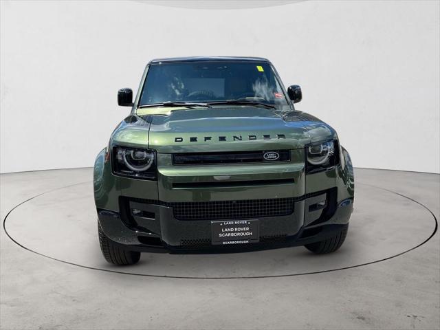 2026 Land Rover Defender X-Dynamic SE
