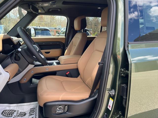 2026 Land Rover Defender X-Dynamic SE