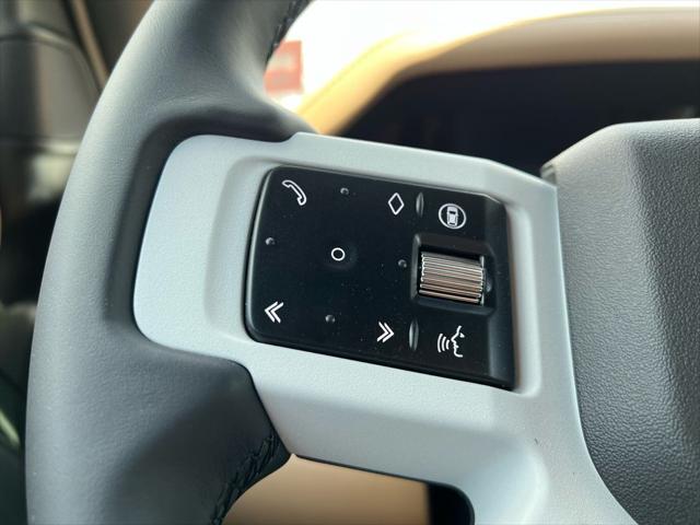 2026 Land Rover Defender X-Dynamic SE