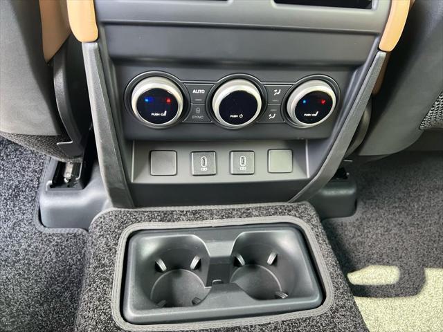 2026 Land Rover Defender X-Dynamic SE