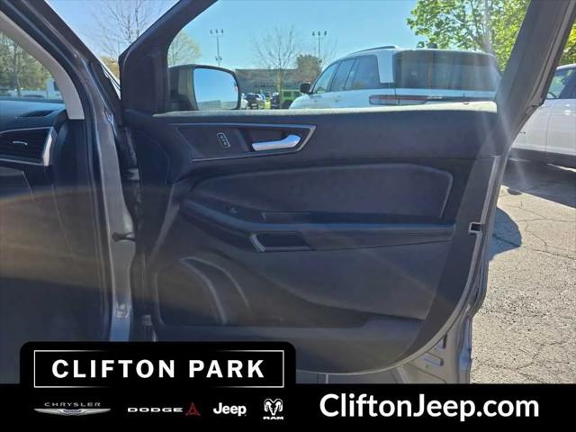 2023 Ford Edge SE