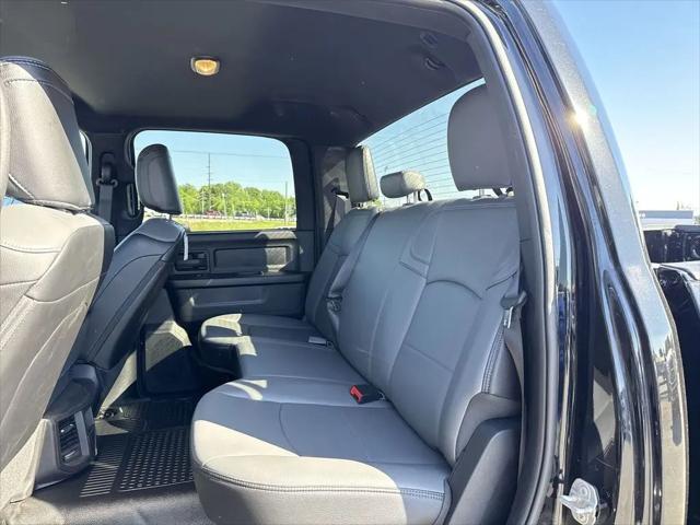 2025 Ram 2500 Tradesman Crew Cab 4x4 6'4" Box