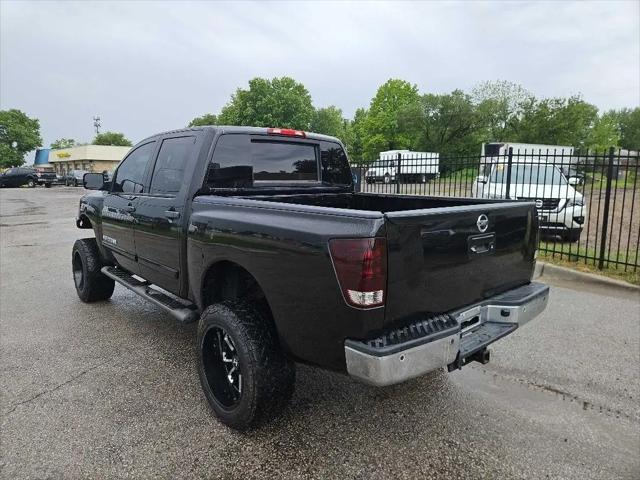 2013 Nissan Titan SV