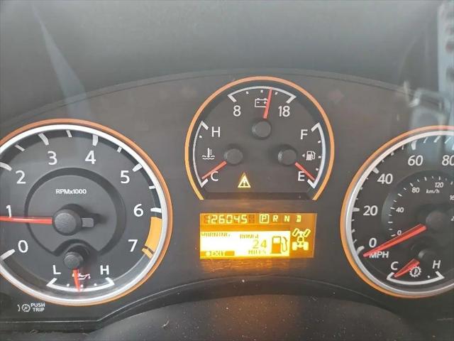 2013 Nissan Titan SV