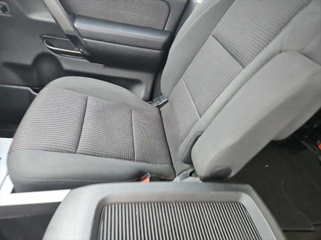 2013 Nissan Titan SV