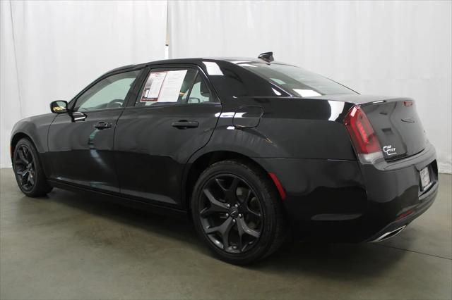 2022 Chrysler 300 Touring