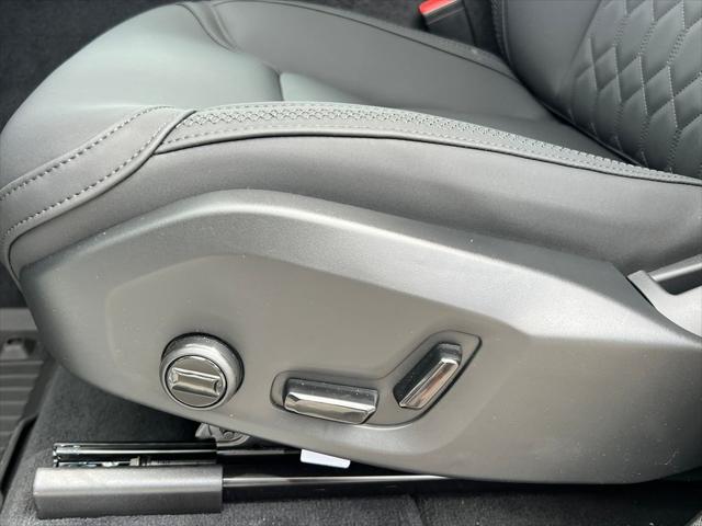 2026 Volvo XC90 Plug-In Hybrid Plus, T8 AWD, Electric/Gasoline, Bright, 7 Seats