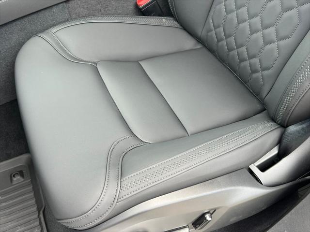 2026 Volvo XC90 Plug-In Hybrid Plus, T8 AWD, Electric/Gasoline, Bright, 7 Seats