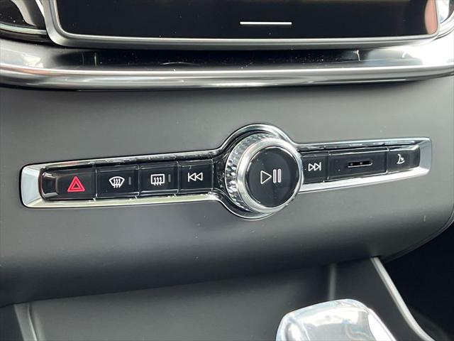 2026 Volvo XC90 Plug-In Hybrid Plus, T8 AWD, Electric/Gasoline, Bright, 7 Seats