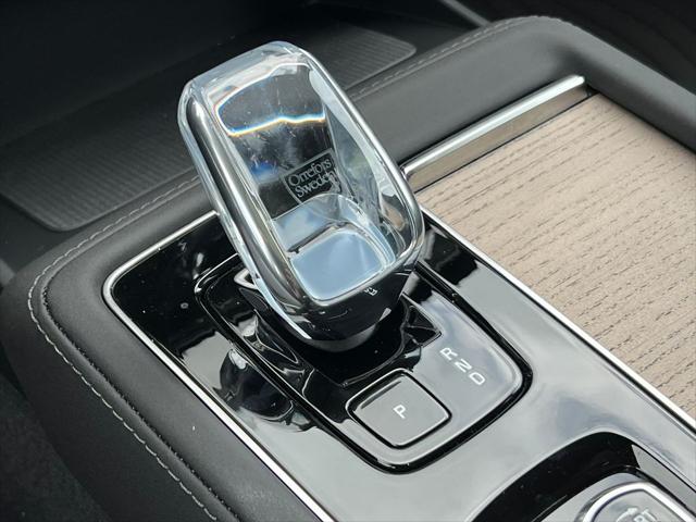 2026 Volvo XC90 Plug-In Hybrid Plus, T8 AWD, Electric/Gasoline, Bright, 7 Seats