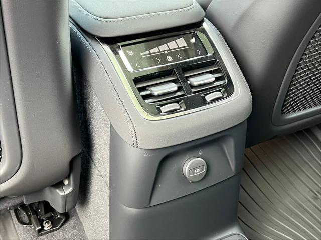 2026 Volvo XC90 Plug-In Hybrid Plus, T8 AWD, Electric/Gasoline, Bright, 7 Seats