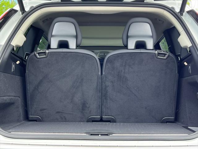 2026 Volvo XC90 Plug-In Hybrid Plus, T8 AWD, Electric/Gasoline, Bright, 7 Seats