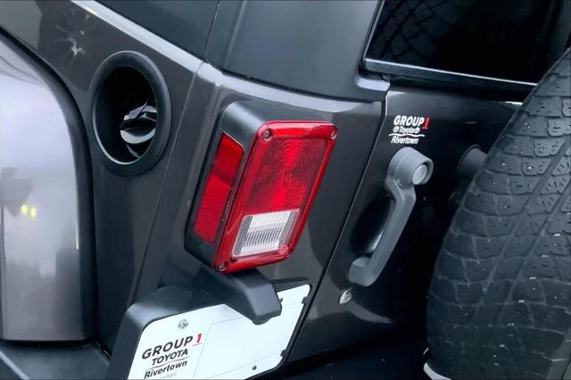 2017 Jeep Wrangler Unlimited Sahara 4x4