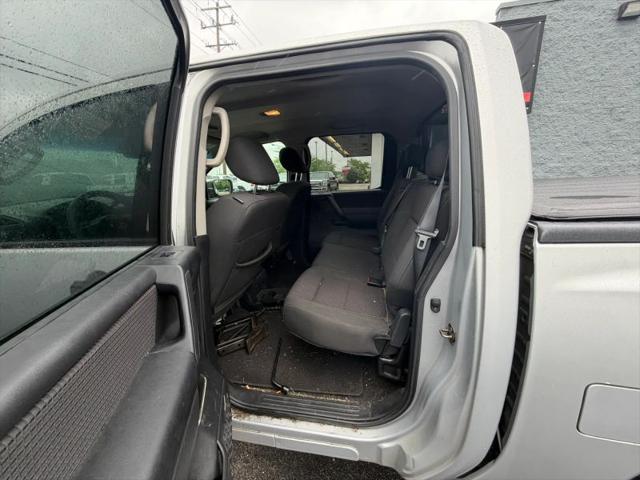 2010 Nissan Titan SE