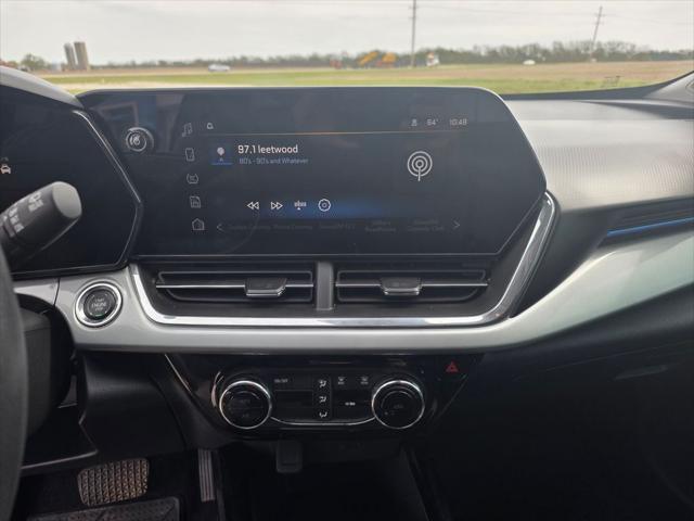 2024 Chevrolet Trax FWD LT