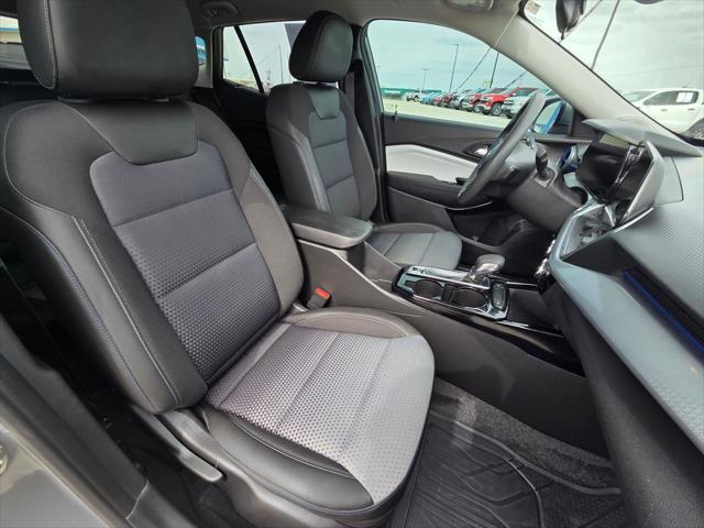 2024 Chevrolet Trax FWD LT