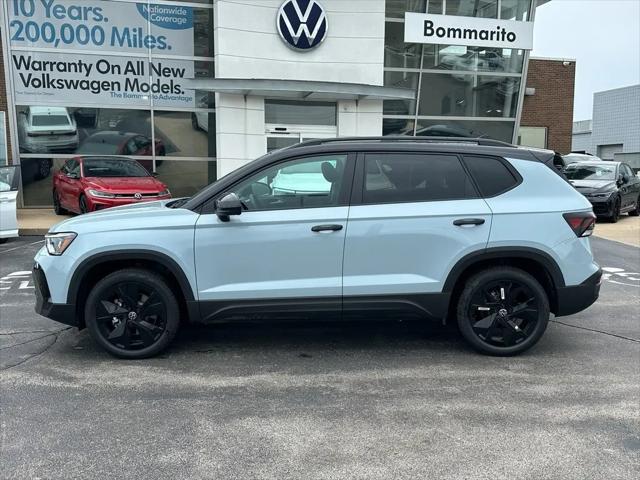 2026 Volkswagen Taos SE Black