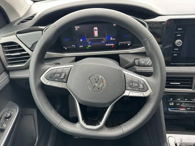 2026 Volkswagen Taos SE Black