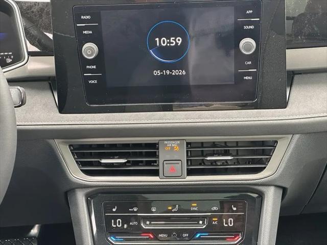 2026 Volkswagen Taos SE Black