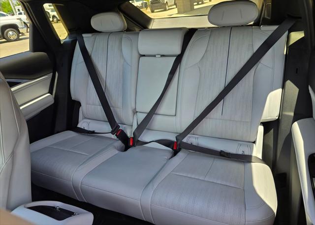 2023 Cadillac iQ RWD Luxury