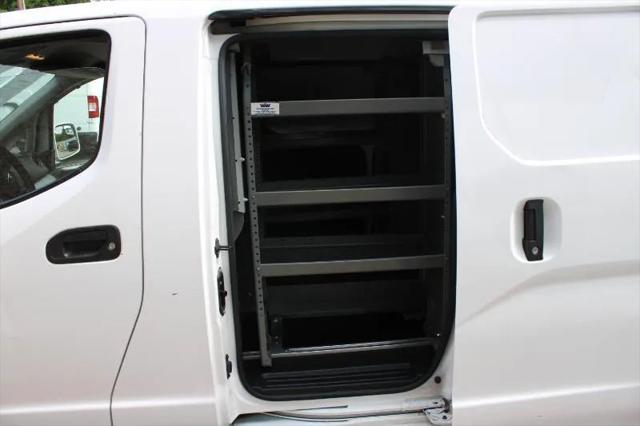 2017 Nissan NV200 SV