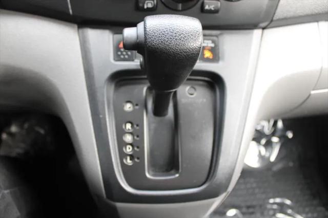 2017 Nissan NV200 SV