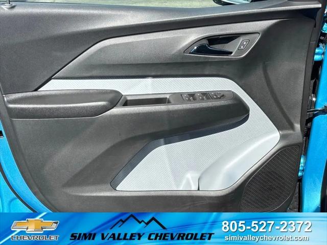 2027 Chevrolet Bolt LT FWD